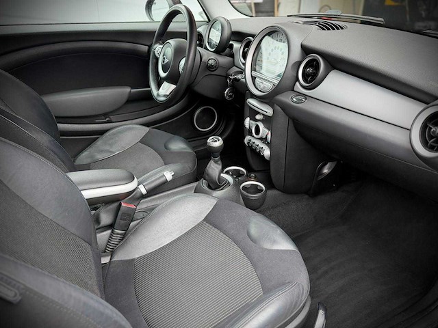 Mini cooper 1.6 chili 66-tv-gx - afbeelding 8 van  23