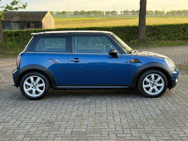 Mini cooper 1.6 chili 66-tv-gx - afbeelding 20 van  23