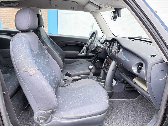 Mini cooper 1.6 one | 19-jgg-5 i - afbeelding 16 van  25