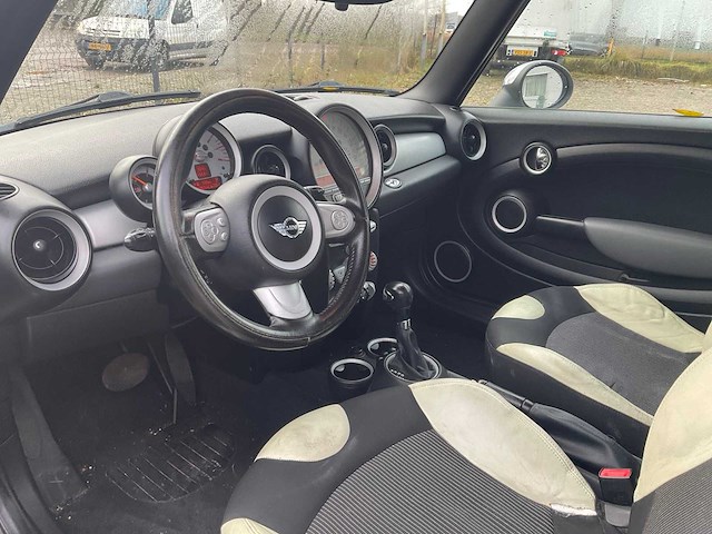 Mini cooper 2009 cabrio personenauto - afbeelding 18 van  19