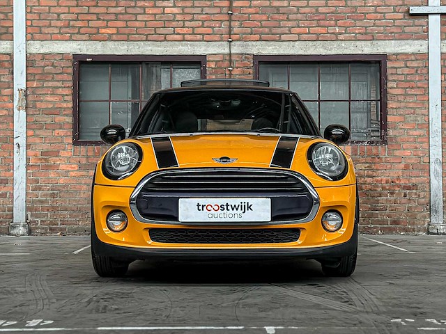 Mini cooper business 1.5 136pk 2016 (origineel-nl), jf-468-b - afbeelding 32 van  37