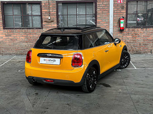 Mini cooper business 1.5 136pk 2016 (origineel-nl), jf-468-b - afbeelding 2 van  37