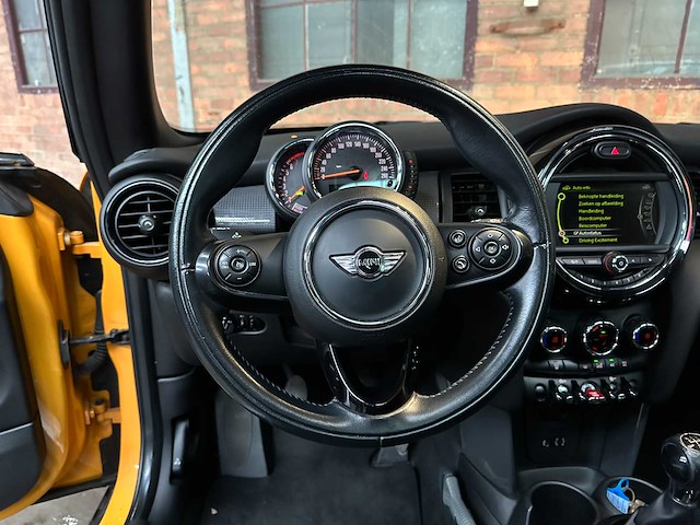 Mini cooper business 1.5 136pk 2016 (origineel-nl), jf-468-b - afbeelding 9 van  37