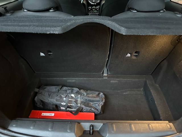 Mini cooper business 1.5 136pk 2016 (origineel-nl), jf-468-b - afbeelding 24 van  37