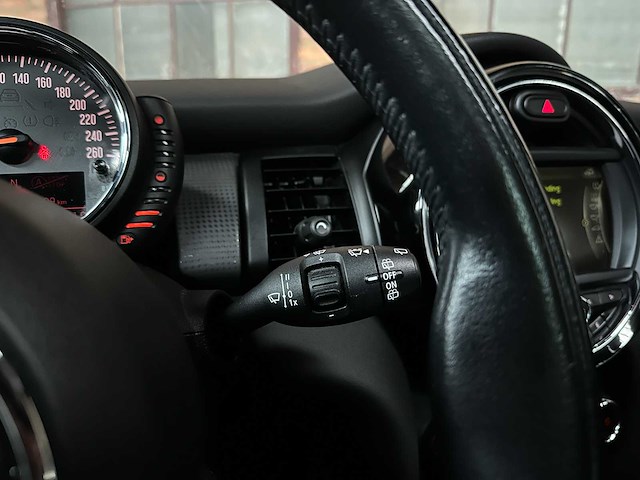 Mini cooper business 1.5 136pk 2016 (origineel-nl), jf-468-b - afbeelding 16 van  37