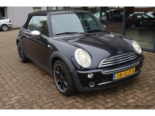 Mini cooper cabriolet | benzine | kenteken: 08-gld-8 - afbeelding 1 van  32
