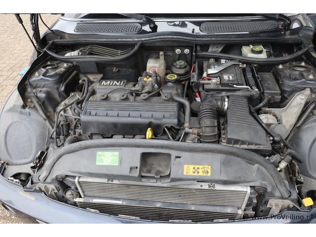 Mini cooper cabriolet | benzine | kenteken: 08-gld-8 - afbeelding 16 van  32