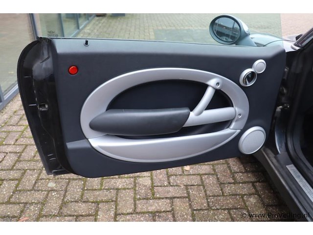 Mini cooper cabriolet | benzine | kenteken: 08-gld-8 - afbeelding 8 van  32