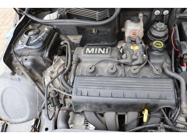 Mini cooper cabriolet | benzine | kenteken: 08-gld-8 - afbeelding 17 van  32