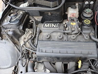 Mini cooper cabriolet | benzine | kenteken: 08-gld-8 - afbeelding 17 van  32