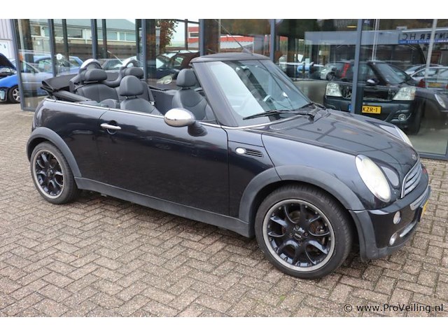 Mini cooper cabriolet | benzine | kenteken: 08-gld-8 - afbeelding 21 van  32