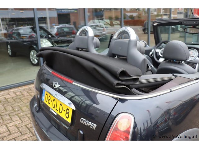 Mini cooper cabriolet | benzine | kenteken: 08-gld-8 - afbeelding 22 van  32