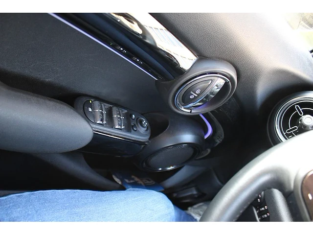 Mini cooper camden edition 1.5 benzine automaat met kenteken s-891-gg. datum eerste toelating 18-1-2023. - afbeelding 4 van  14