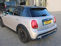 Mini cooper camden edition 1.5 benzine automaat met kenteken s-891-gg. datum eerste toelating 18-1-2023. - afbeelding 7 van  14