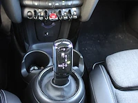 Mini cooper camden edition 1.5 benzine automaat met kenteken s-891-gg. datum eerste toelating 18-1-2023. - afbeelding 13 van  14