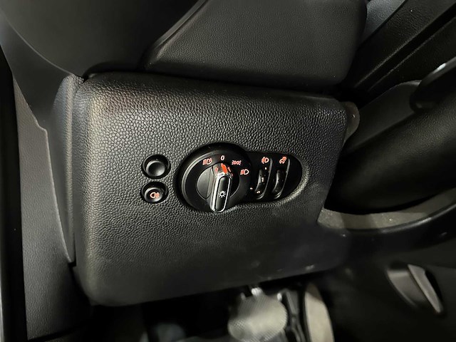 Mini cooper electric essential 33 kwh 184pk 2021 f56 (origineel-nl), l-232-dh - afbeelding 13 van  37