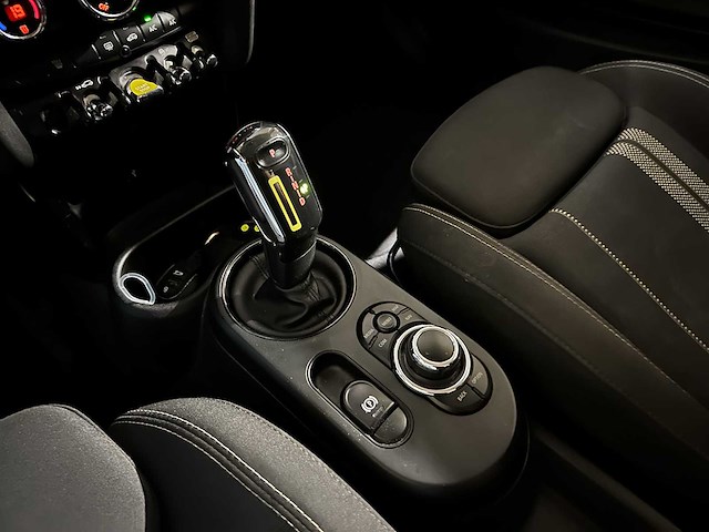 Mini cooper electric essential 33 kwh 184pk 2021 f56 (origineel-nl), l-232-dh - afbeelding 19 van  37