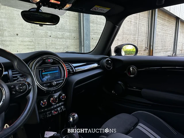 Mini cooper mini dalston edition jcw 1.5 136pk 2021 (origineel-nl + 1e eigenaar), k-608-vg - afbeelding 17 van  40