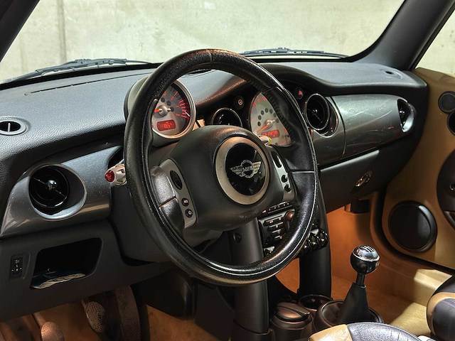 Mini cooper pepper cabrio 1.6 116pk 2006 (origineel-nl), 30-sx-xl - afbeelding 11 van  42