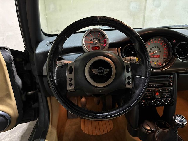 Mini cooper pepper cabrio 1.6 116pk 2006 (origineel-nl), 30-sx-xl - afbeelding 10 van  30