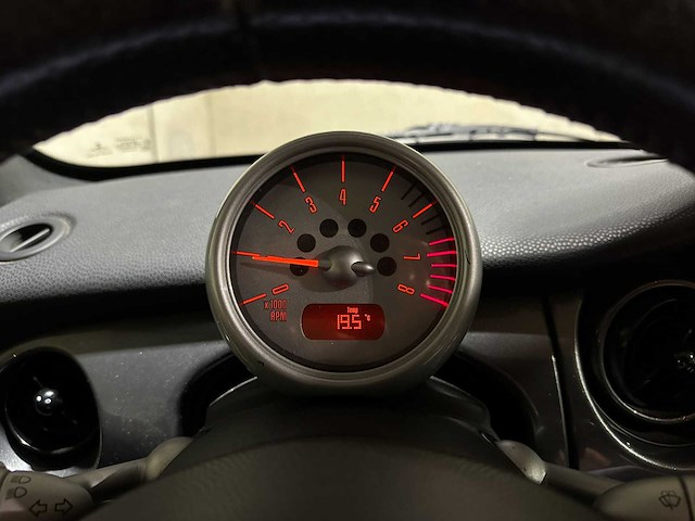 Mini cooper pepper cabrio 1.6 116pk 2006 (origineel-nl), 30-sx-xl - afbeelding 12 van  30