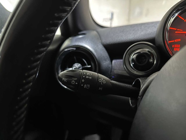 Mini cooper s -automaat- 1.6 174pk 2010, 29-ldd-3 - afbeelding 15 van  38