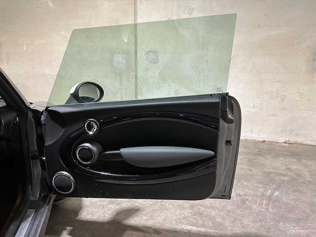 Mini cooper s -automaat- 1.6 174pk 2010, 29-ldd-3 - afbeelding 28 van  38