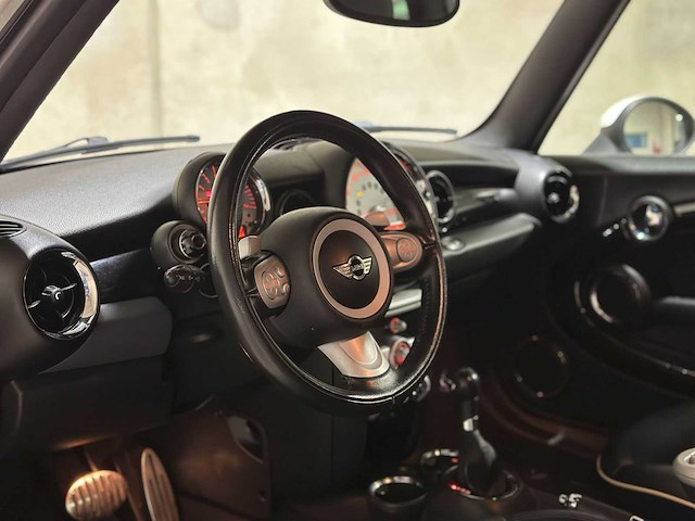 Mini cooper s -automaat- 1.6 174pk 2010, 29-ldd-3 - afbeelding 7 van  26