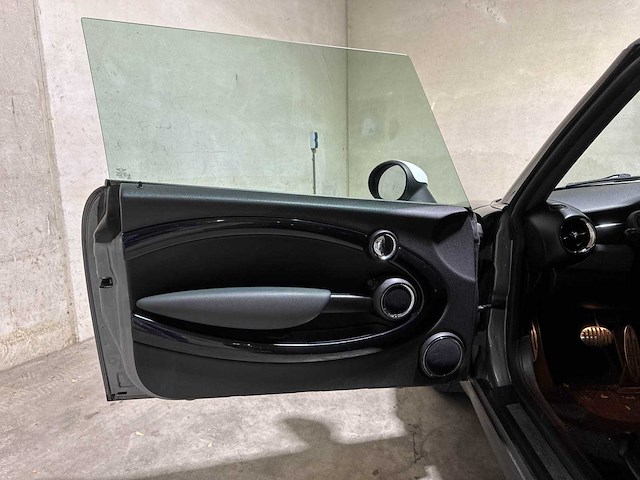 Mini cooper s -automaat- 1.6 174pk 2010, 29-ldd-3 - afbeelding 18 van  26
