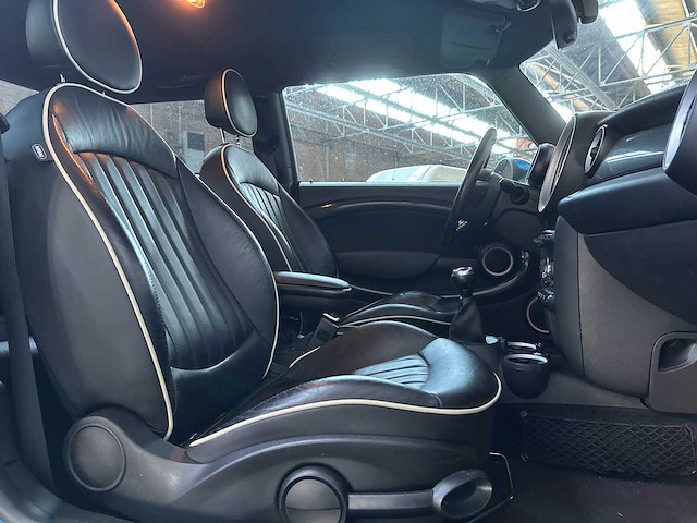 Mini cooper s 10 years ii 1.6 184pk 2011, 3-zlz-02 - afbeelding 25 van  40