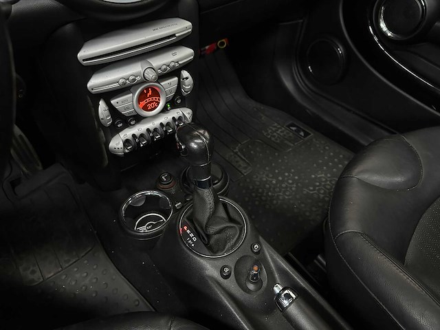 Mini cooper s 1.6 163pk 2007 (automaat), rv-667-n - afbeelding 13 van  27