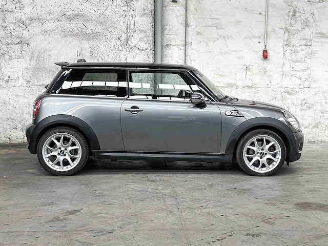 Mini cooper s 1.6 163pk 2007 (automaat), rv-667-n - afbeelding 14 van  14