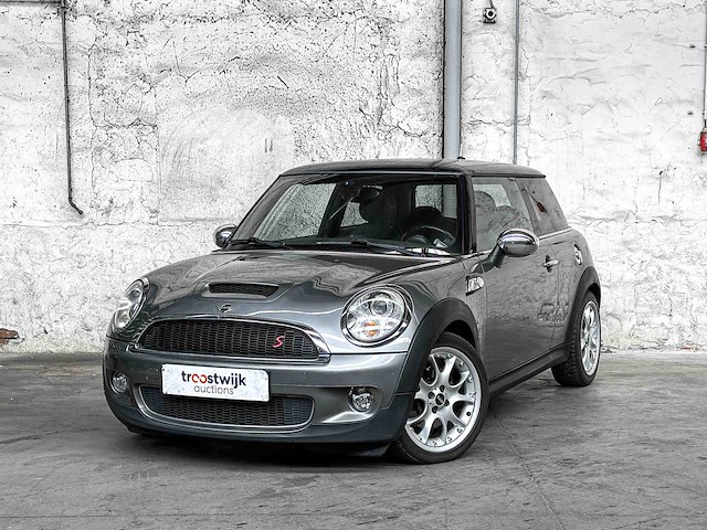 Mini cooper s 1.6 163pk 2007 (automaat) youngtimer - afbeelding 23 van  35
