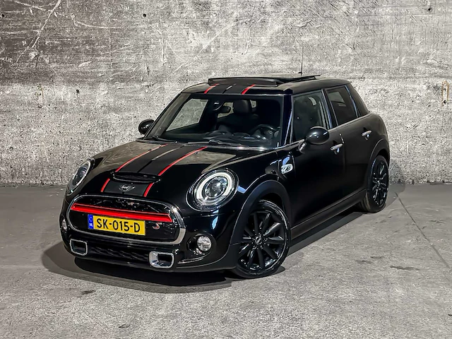 Mini 5-deurs 2.0 cooper s chili serious business 192pk 2015, sk-015-d - afbeelding 23 van  47