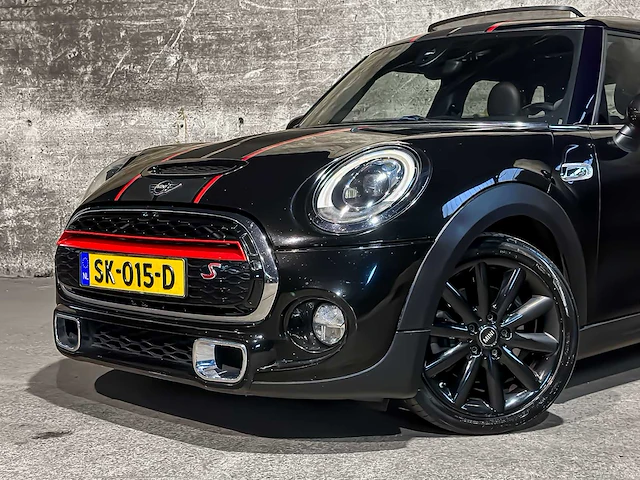 Mini 5-deurs 2.0 cooper s chili serious business 192pk 2015, sk-015-d - afbeelding 33 van  47