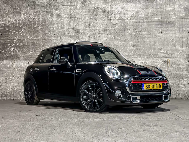 Mini 5-deurs 2.0 cooper s chili serious business 192pk 2015, sk-015-d - afbeelding 44 van  47
