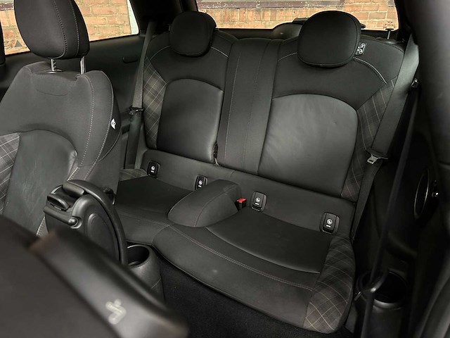 Mini cooper s 2.0 jcw 400pk 2014 (origineel-nl), 3-xdd-09 - afbeelding 35 van  44