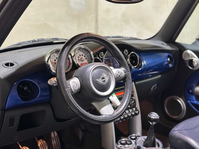 Mini cooper s cabrio 1.6 170pk 2004, 52-zn-rb - afbeelding 14 van  45