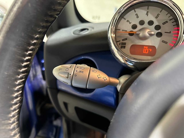 Mini cooper s cabrio 1.6 170pk 2004, 52-zn-rb - afbeelding 19 van  45