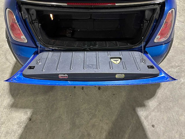 Mini cooper s cabrio 1.6 170pk 2004, 52-zn-rb - afbeelding 30 van  45