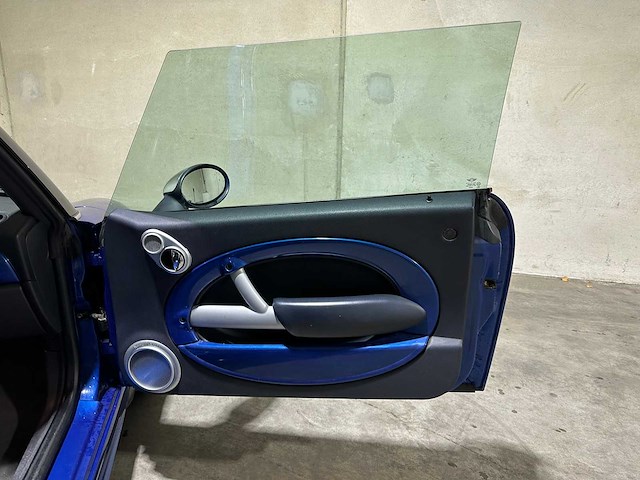 Mini cooper s cabrio 1.6 170pk 2004, 52-zn-rb - afbeelding 32 van  45