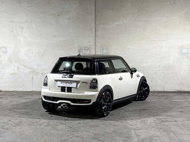 Mini cooper s westminster 1.6 215pk 2013, n-563-vk - afbeelding 2 van  26