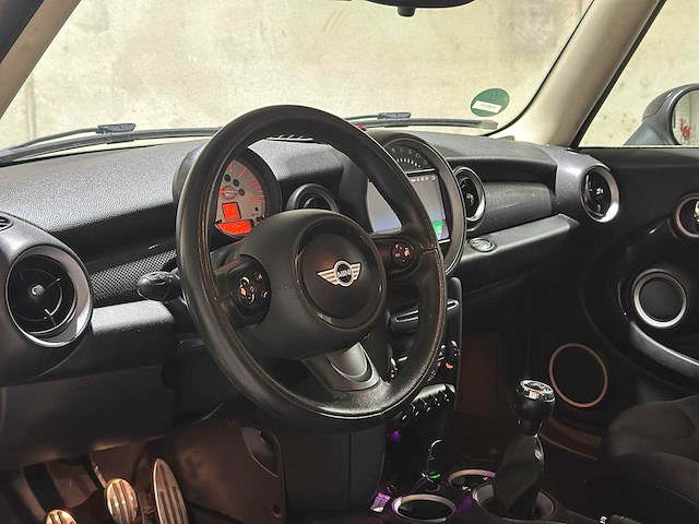 Mini cooper s westminster 1.6 215pk 2013, n-563-vk - afbeelding 4 van  30