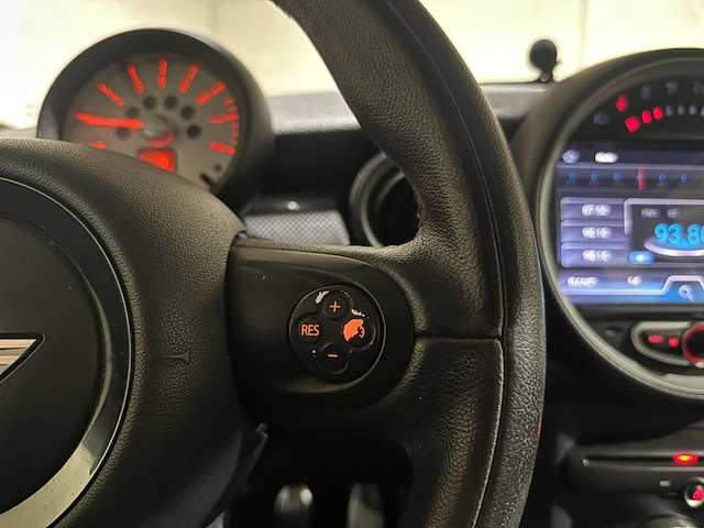 Mini cooper s westminster 1.6 215pk 2013, n-563-vk - afbeelding 8 van  30