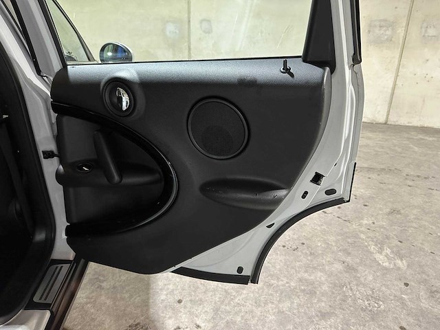 Mini countryman 1.6 one pepper automaat ecc 98pk 2011 (origineel-nl), 77-sgh-3 - afbeelding 24 van  46