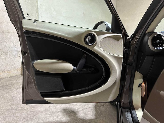 Mini countryman cooper s 1.6 184pk 2011 -automaat-, xk-176-n - afbeelding 19 van  39