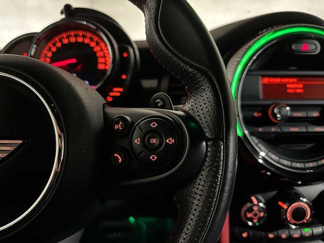 Mini john cooper works 2.0 f56 231pk 2015, sh-393-n - afbeelding 16 van  40