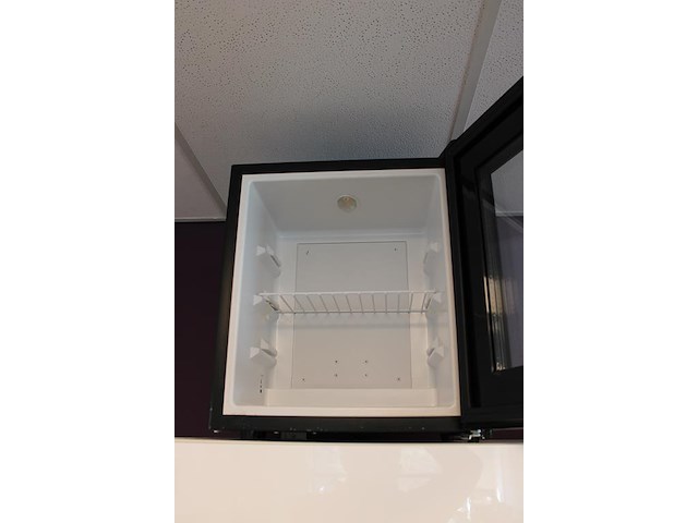 Mini-koelkast maxxhome. afmeting 43 x 42 x 50 cm. - afbeelding 2 van  2