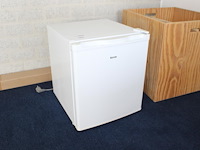 Mini koelkast silver. afmeting 44 x 47 x 50 cm. - afbeelding 1 van  2