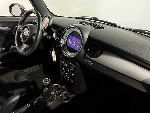 Mini mini 1.6 one holl. st, 4-szf-25 - afbeelding 13 van  14